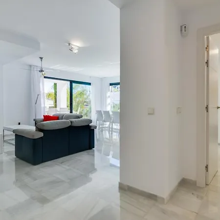Apartment Nazules